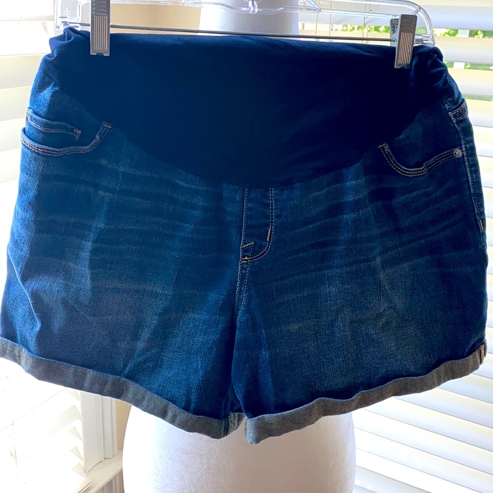 Liz Lange for Target maternity jean shorts